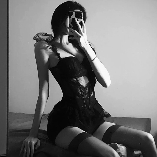 小奈眠词的直播间封面