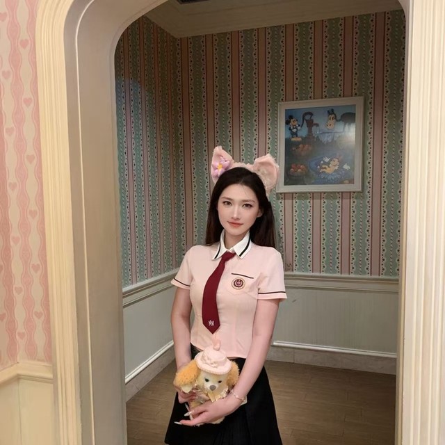 susu的直播间封面
