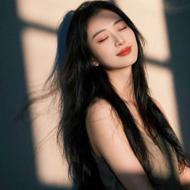 洋桔梗的直播间封面