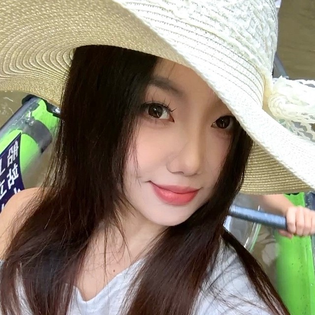 欧包包的直播间封面