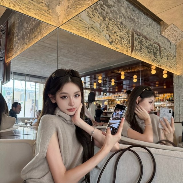 小橡皮糖的直播间封面