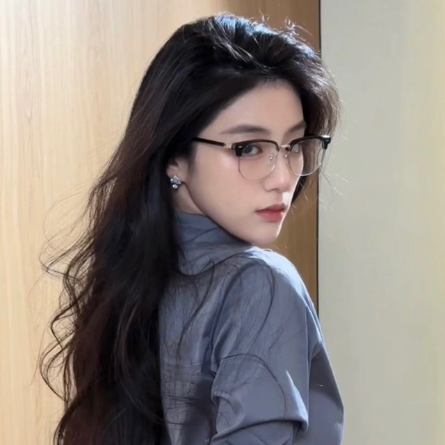 再睡前男友的直播间封面