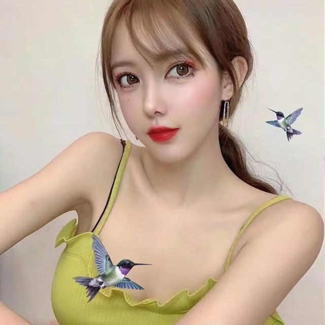 艾斯允儿老师的直播间封面