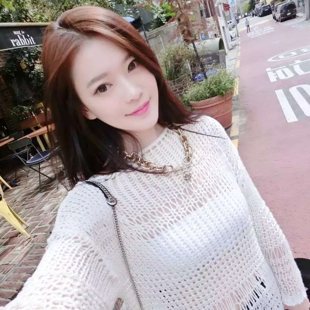 长腿蝴蝶（反差）的直播间封面