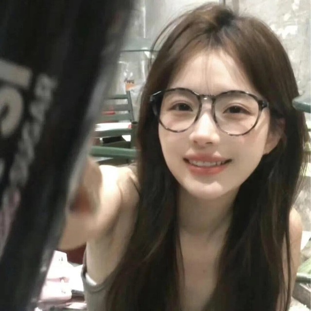 小梨的直播间封面