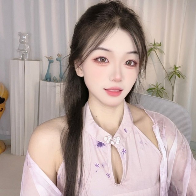 奈奈静的直播间封面
