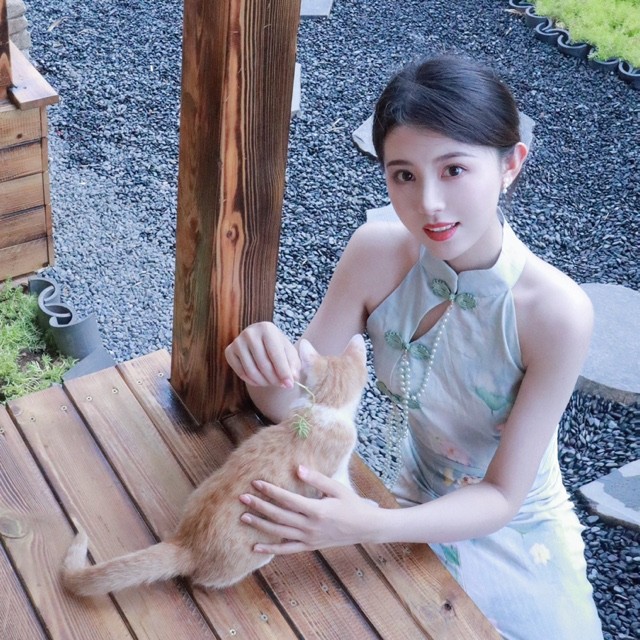 唱歌的沐沐的直播间封面