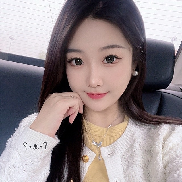 💸美丽疯批的直播间封面
