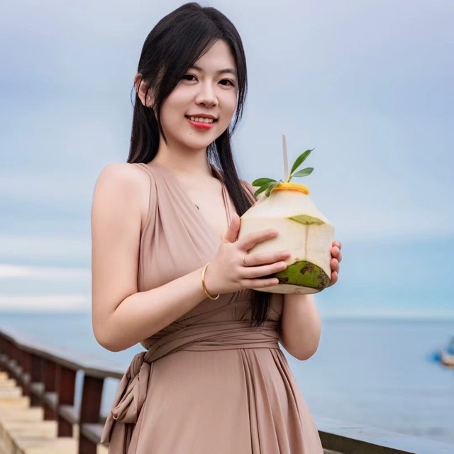伤感女歌盈妹🎙️的直播间封面