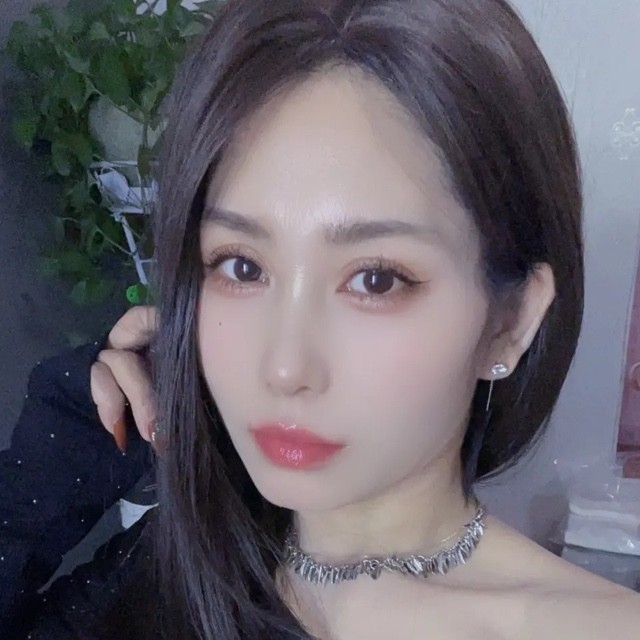 浠儿的直播间封面